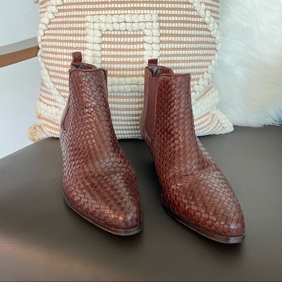 Vintage Valerie Stevens | Jerilyn Brown Woven Leather Ankle Boots | Size 7.5 - Picture 2 of 6